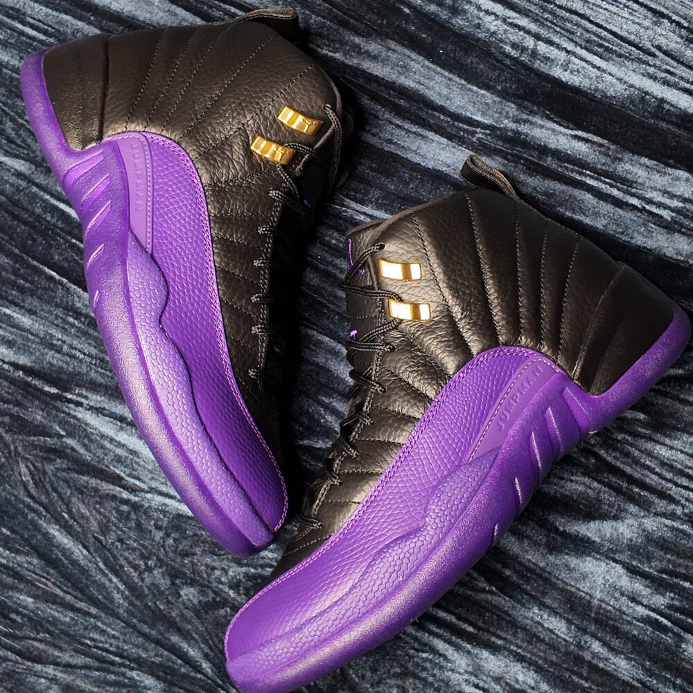 Air Jordan 12, Black/Field purple, Mens size 8.5